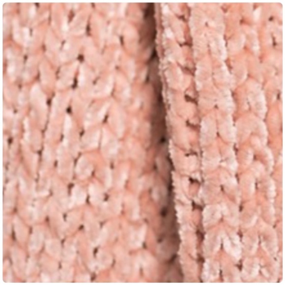 Chenille Oblong Scarf Dusty Pink - Picture 4 of 5